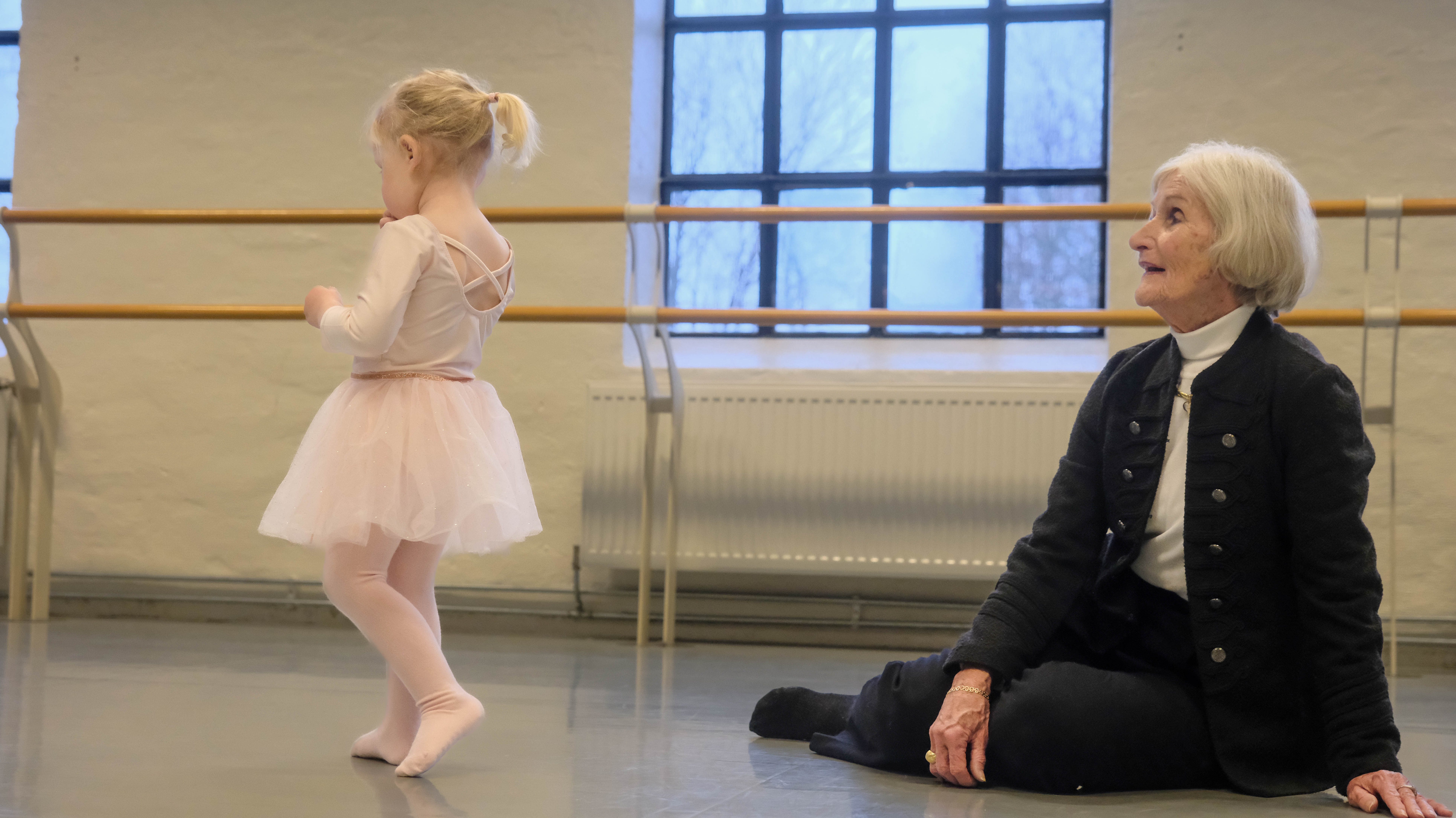 Yngst Og Eldst På Studio Nille 8