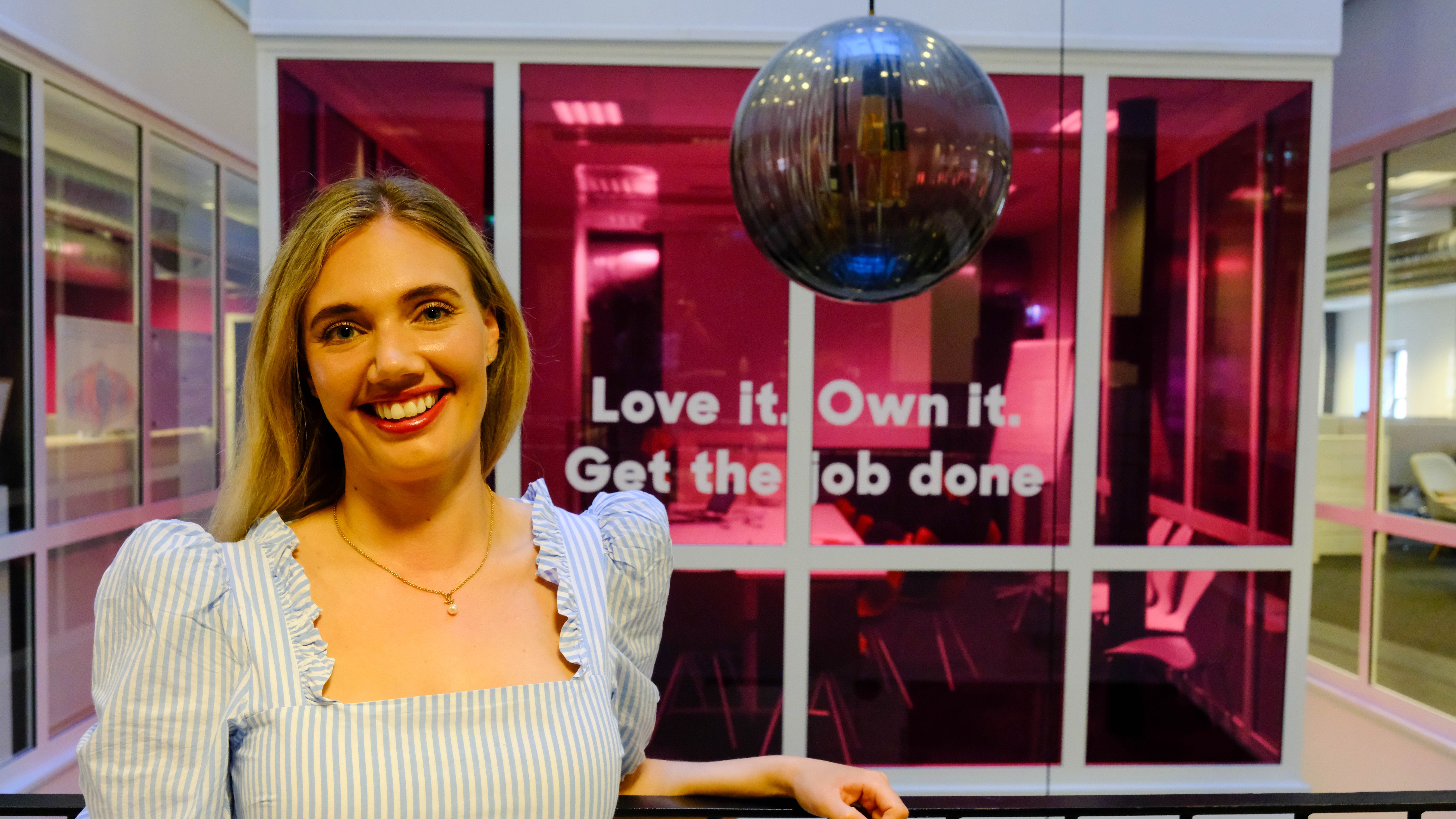 Alås, Reen Og Avonova. Nora Sørsdahl, Øyvind Stokstad Og Poul Erik Hoffmann 16