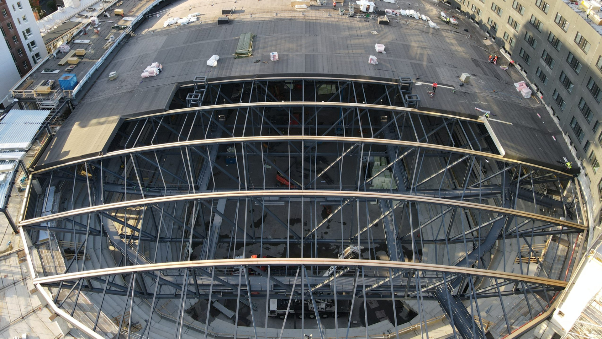 Montering Av Tak 2, Tampere. Foto Lett Tak Systemer