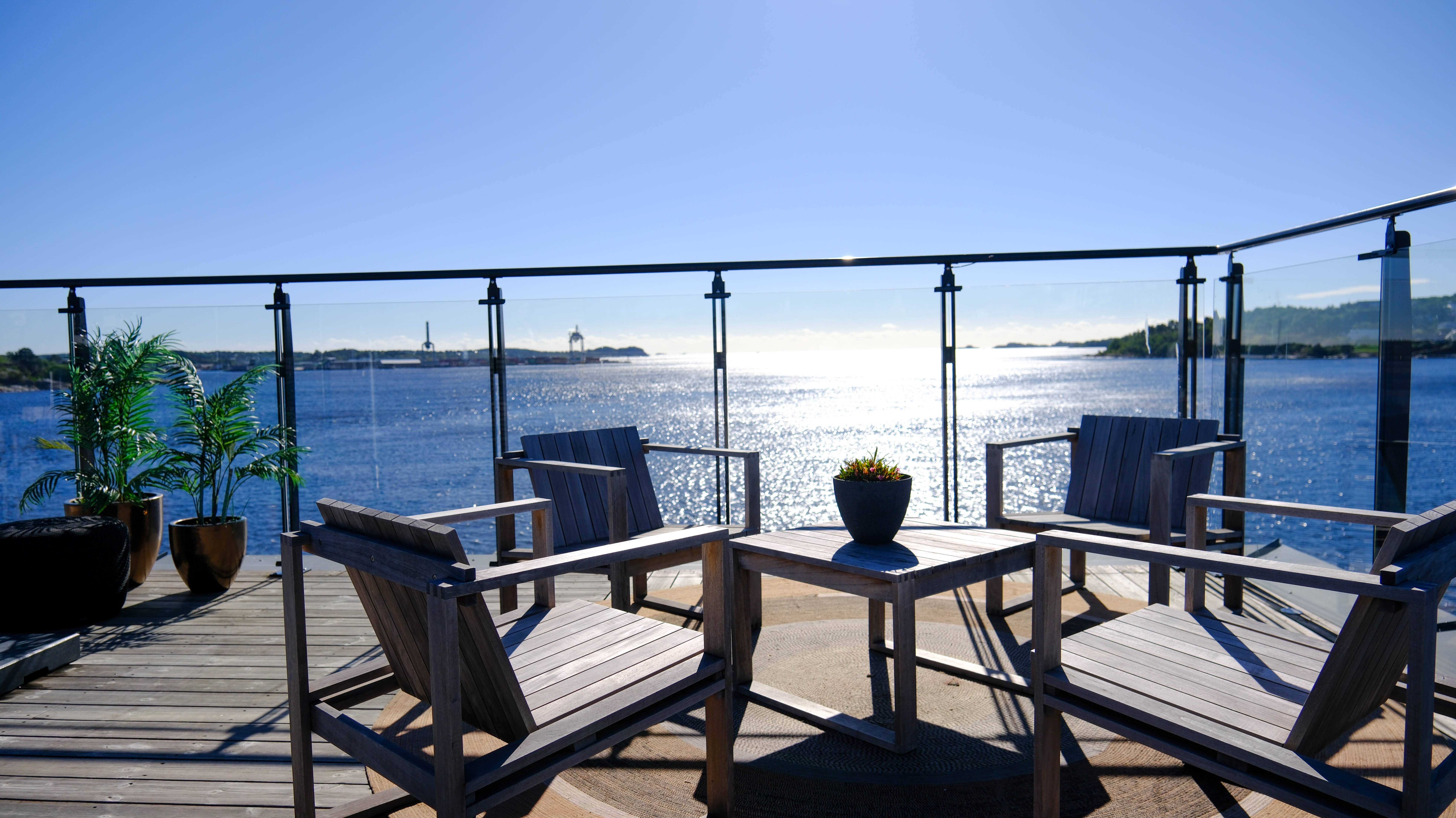 Farris Bad Larvik Leverer 18