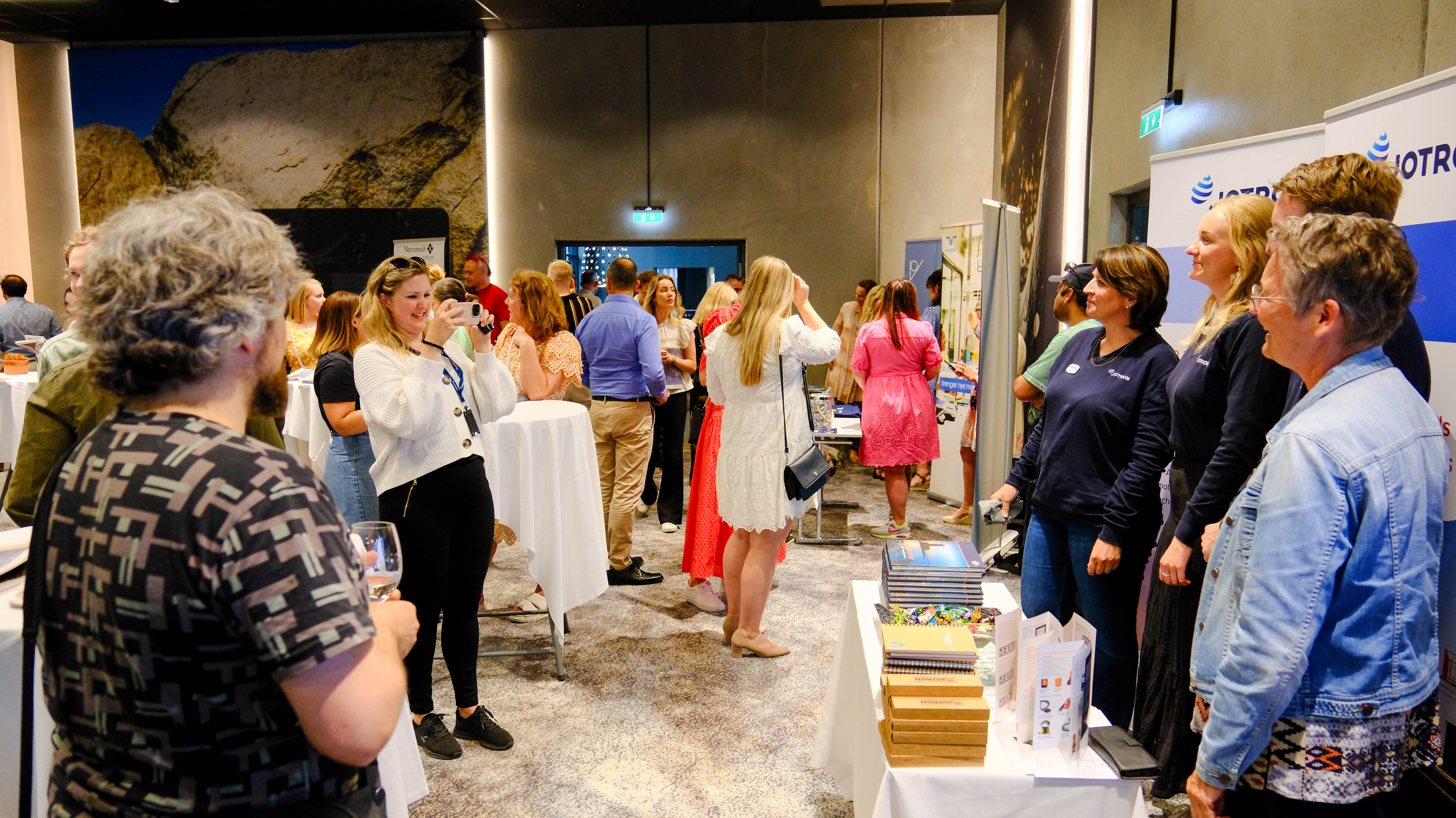 Hjem Til Larvik På Grand Hotel 2024 25