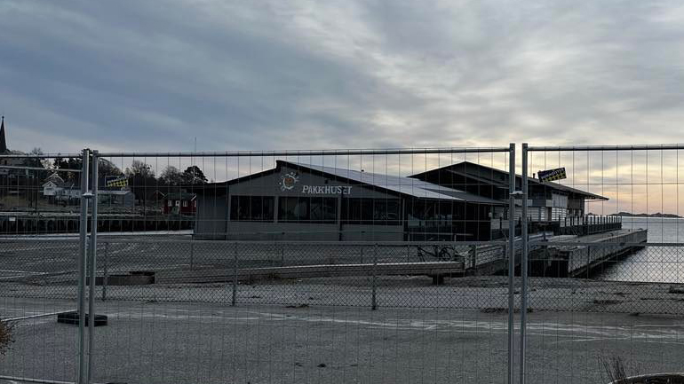 Indre Havn Stengt Av Med Byggegjerder