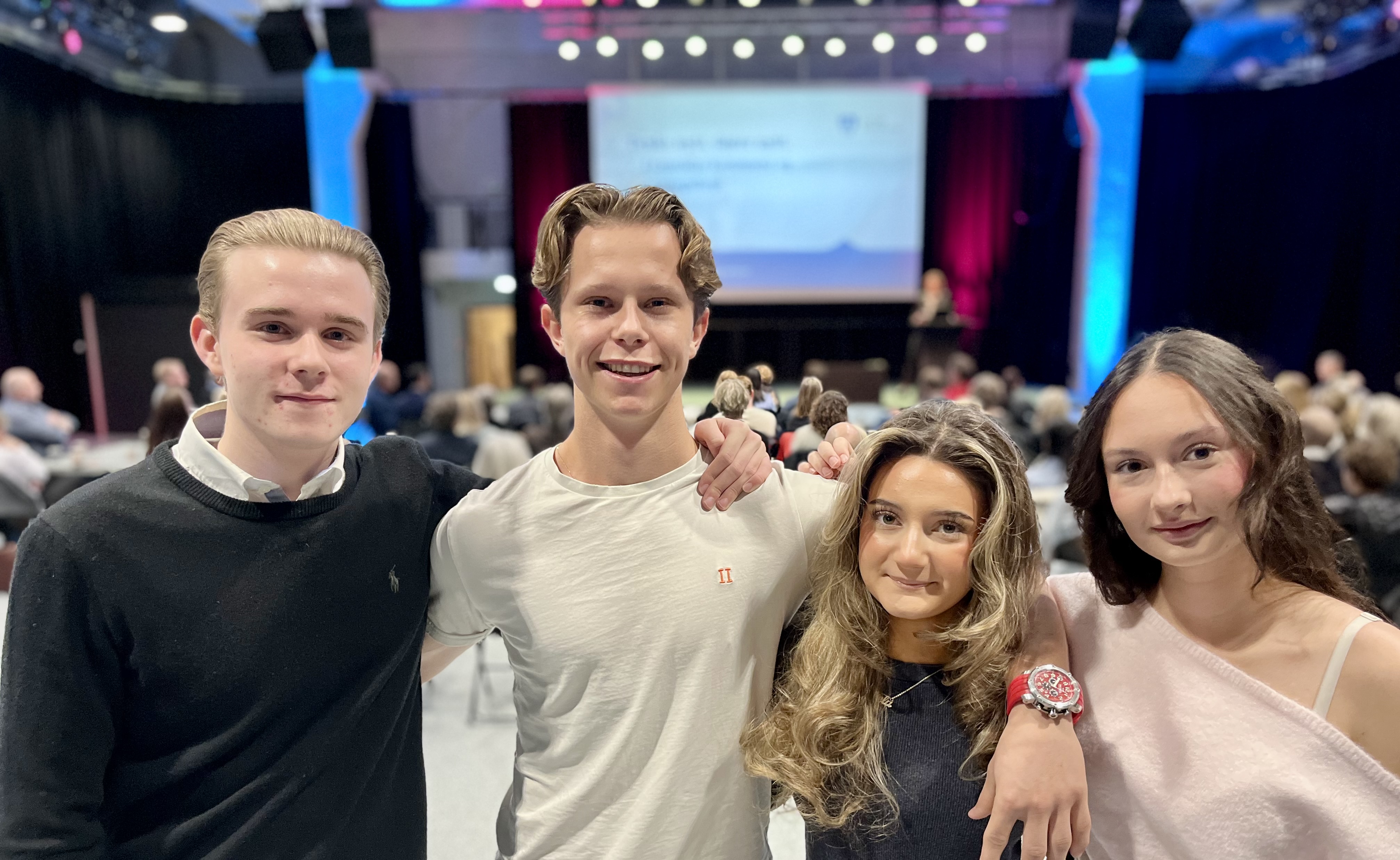 16-åringene utfordret næringslivet i Larvik: - Gi oss sjansen, så kommer vi tilbake