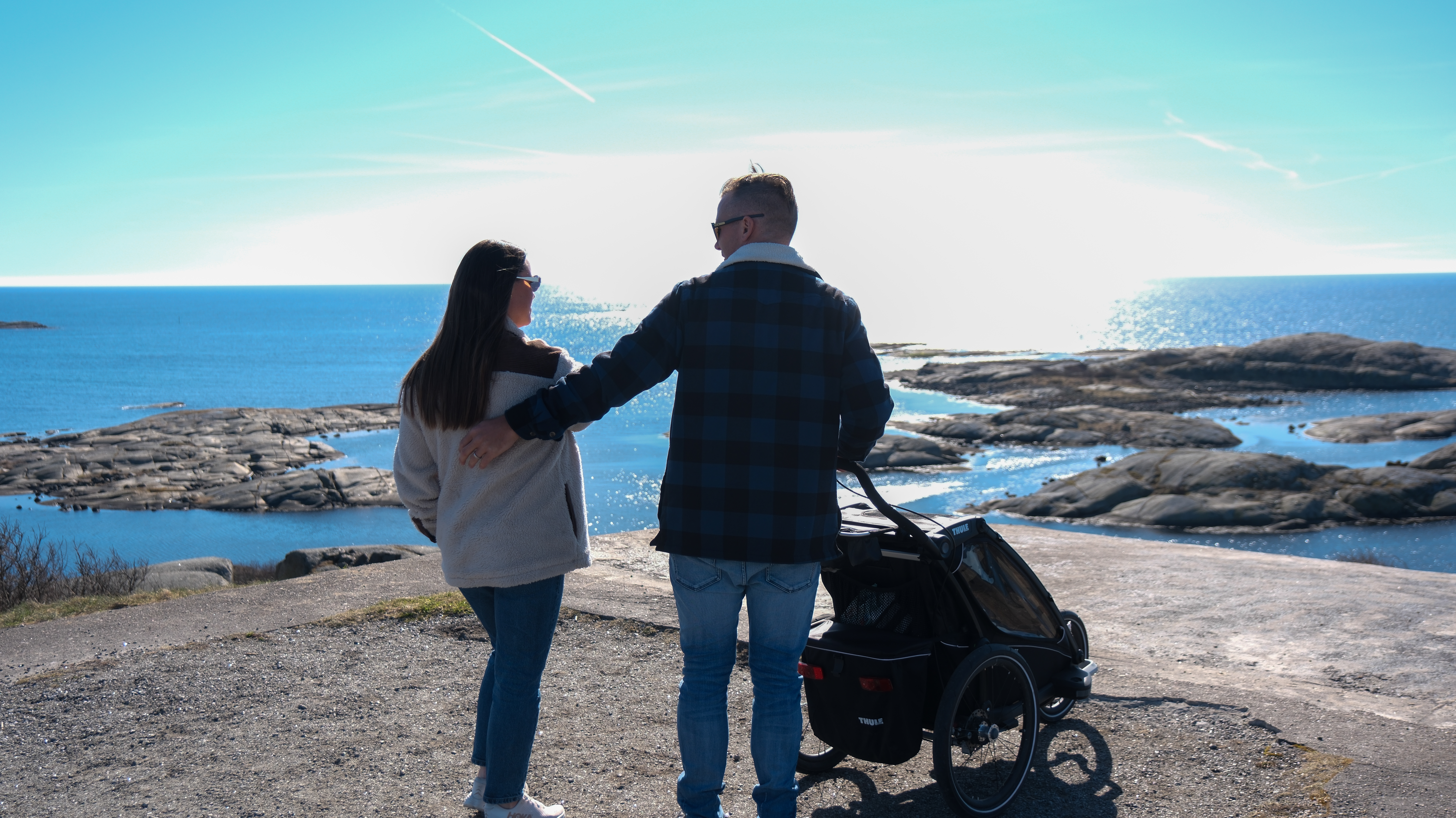 Erik Bjerke, Karoline Rejnås Og Isak 22